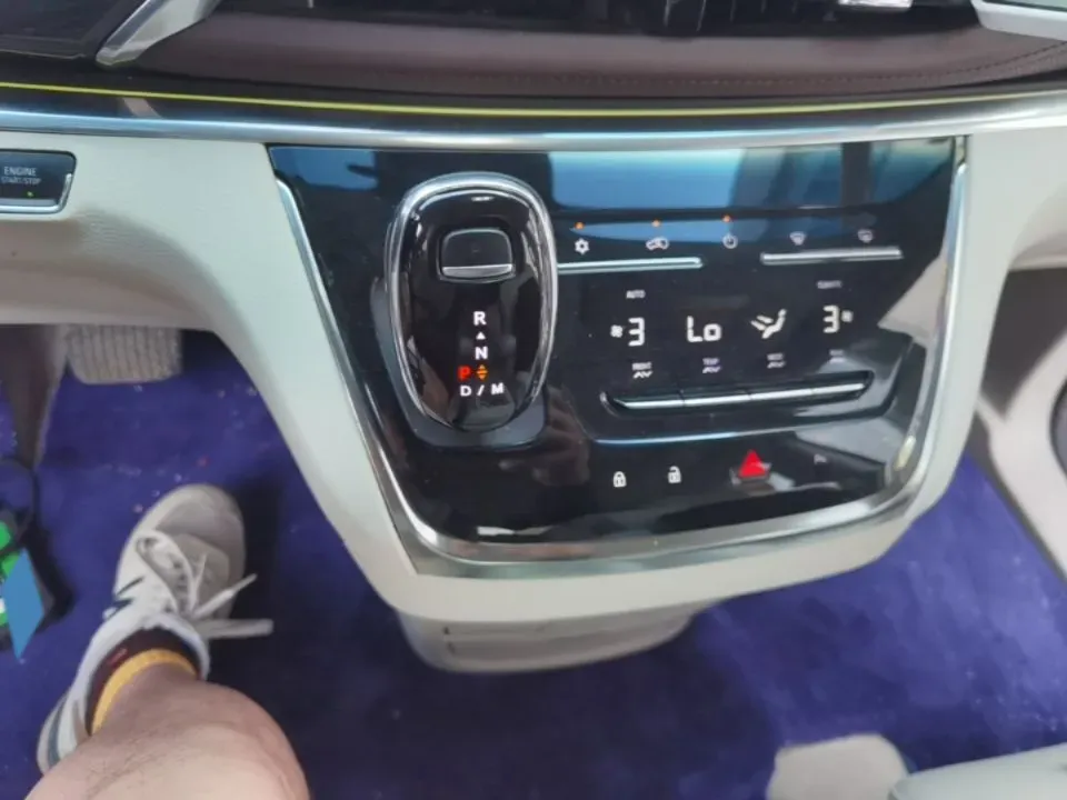 2021 Toyota Crown Kluger 2.5L 192HP L4 E-CVT Hybrid,autocango,china used car exporter,china ev exporter,chinese used car exporter,chinese used ev exporter