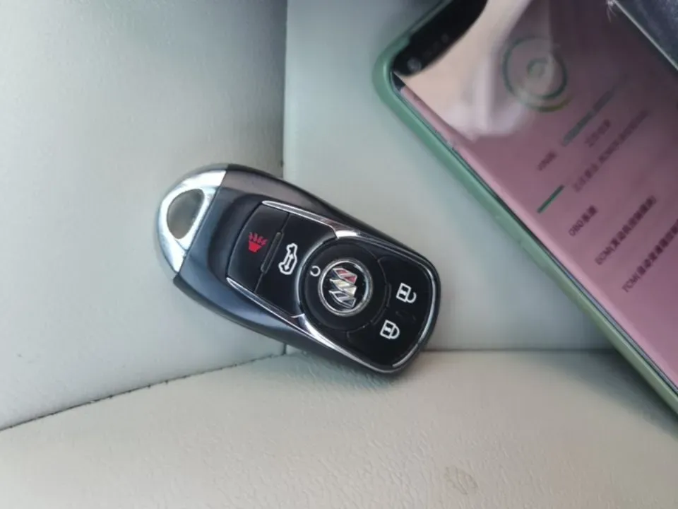 2021 Toyota Crown Kluger 2.5L 192HP L4 E-CVT Hybrid,autocango,china used car exporter,china ev exporter,chinese used car exporter,chinese used ev exporter
