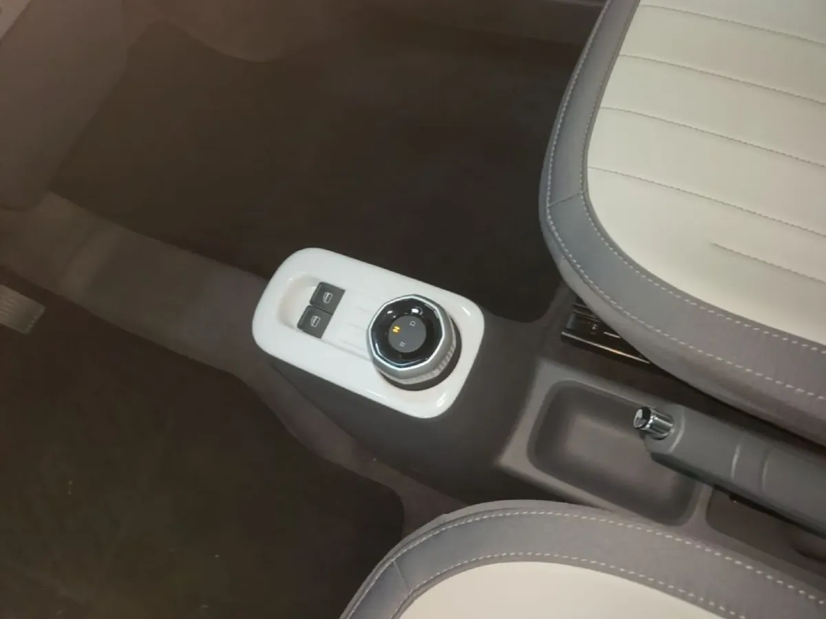 2025 Geely Lanqiqiu BEV,autocango,china used car exporter,china ev exporter,chinese used car exporter,chinese used ev exporter