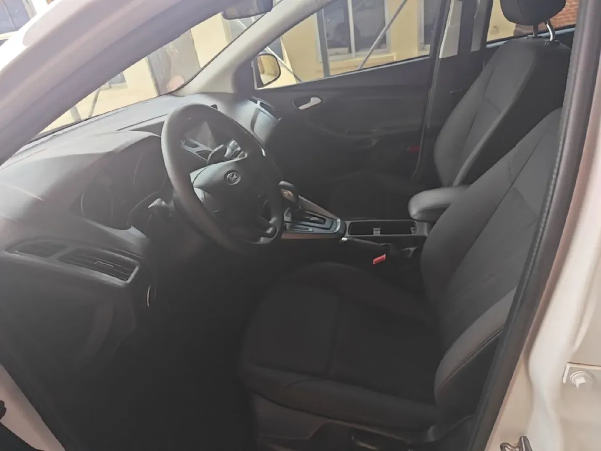 2018 Ford Focus 1.6L 125HP L4 6DCT,autocango,china used car exporter,china ev exporter,chinese used car exporter,chinese used ev exporter