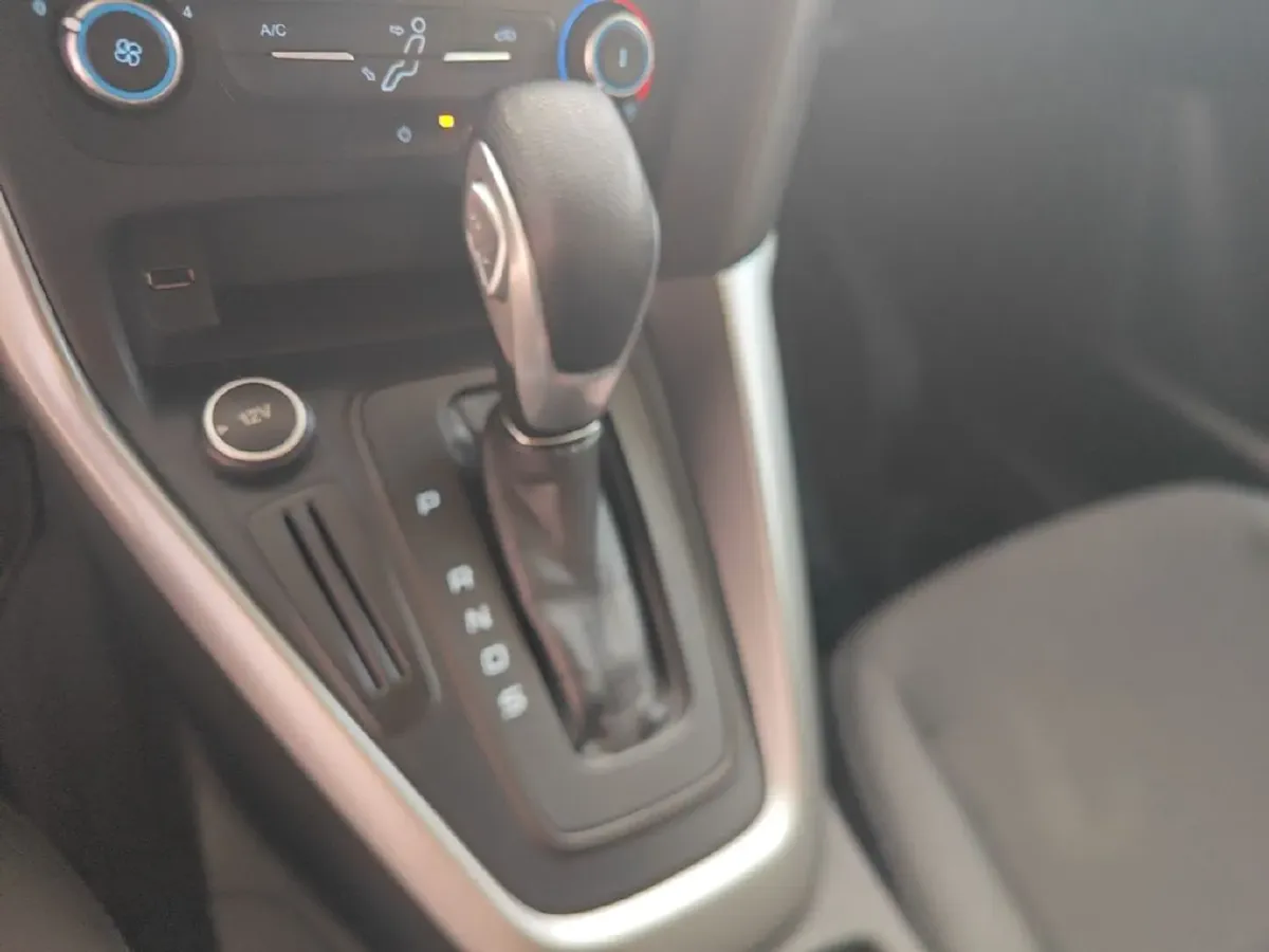 2018 Ford Focus 1.6L 125HP L4 6DCT,autocango,china used car exporter,china ev exporter,chinese used car exporter,chinese used ev exporter