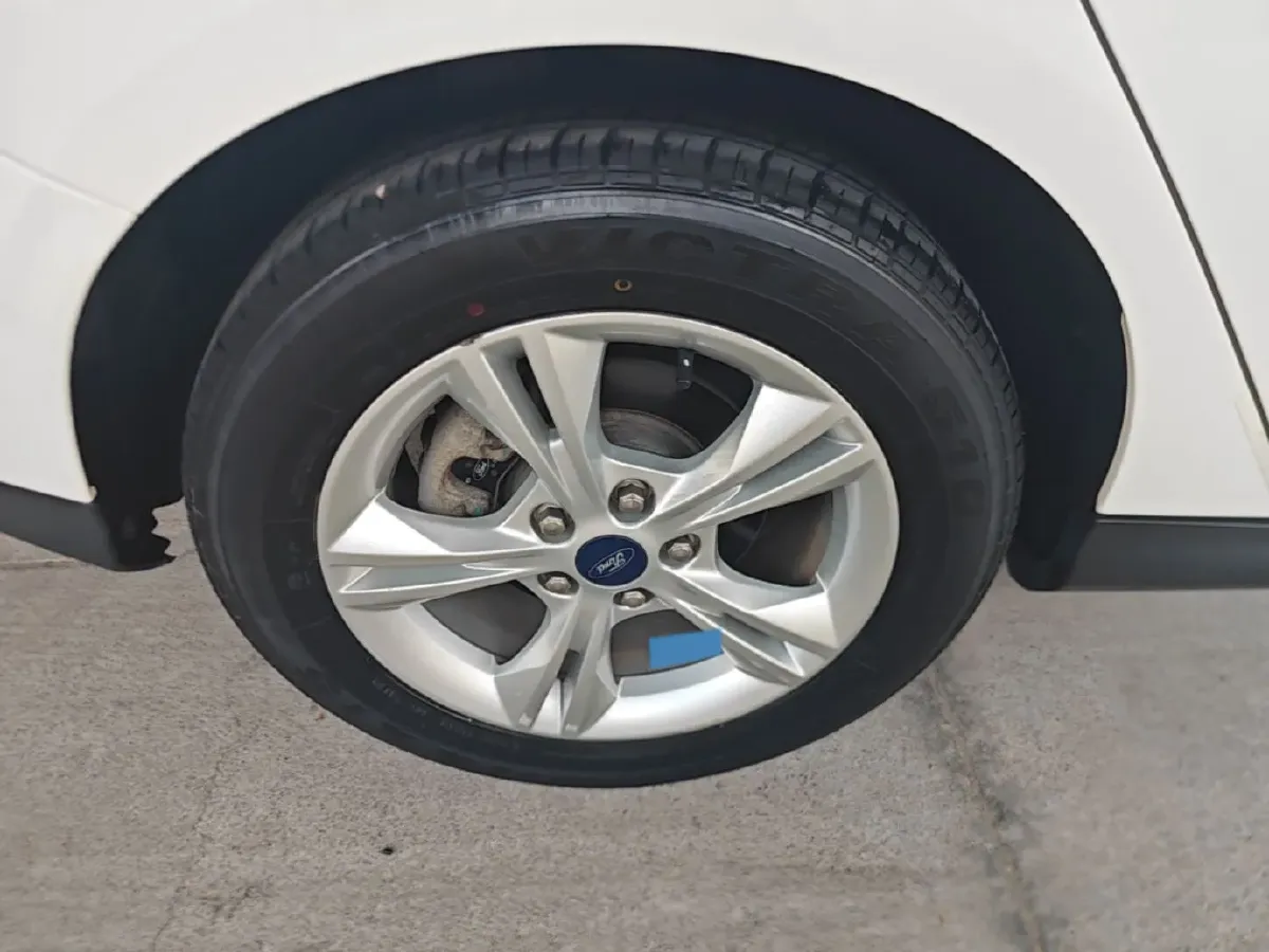 2018 Ford Focus 1.6L 125HP L4 6DCT,autocango,china used car exporter,china ev exporter,chinese used car exporter,chinese used ev exporter