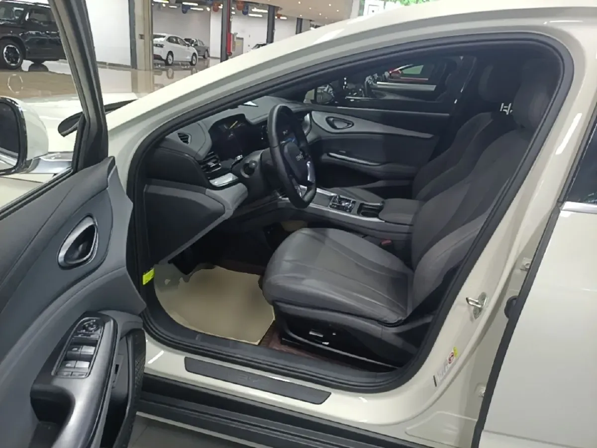 2025 BYD Seal07 DM-i 1.5L 101HP L4 E-CVT PHEV 10.08KWH,autocango,china used car exporter,china ev exporter,chinese used car exporter,chinese used ev exporter