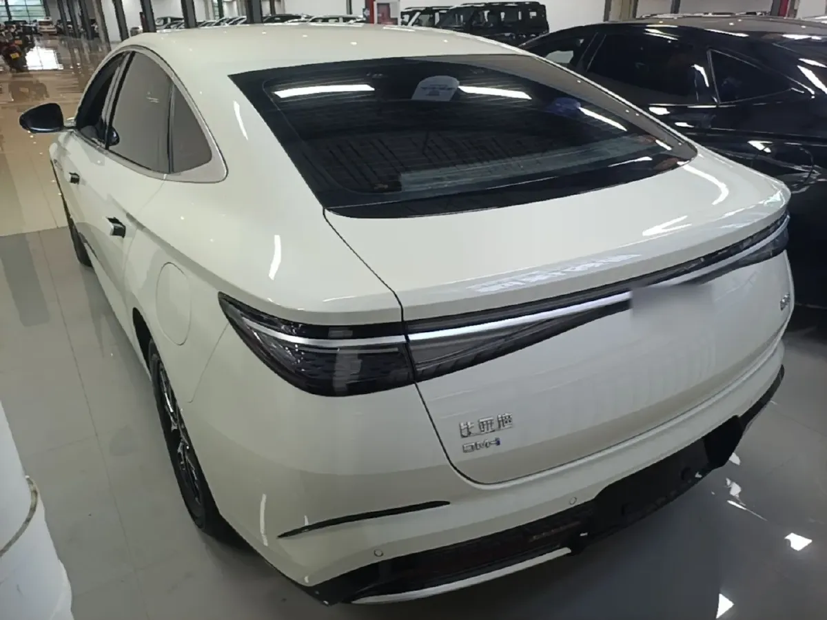 2025 BYD Seal07 DM-i 1.5L 101HP L4 E-CVT PHEV 10.08KWH,autocango,china used car exporter,china ev exporter,chinese used car exporter,chinese used ev exporter