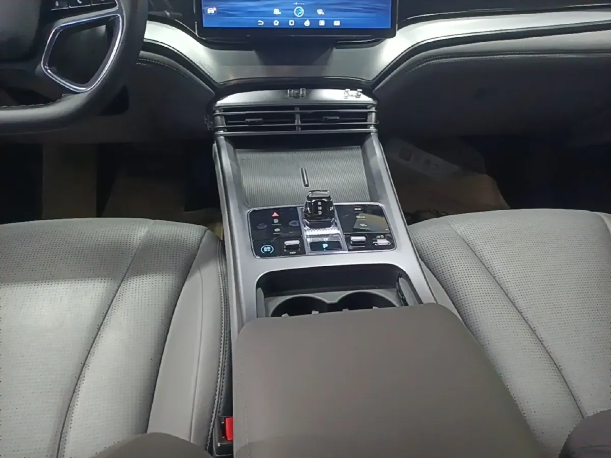 2025 BYD Seal07 DM-i 1.5L 101HP L4 E-CVT PHEV 10.08KWH,autocango,china used car exporter,china ev exporter,chinese used car exporter,chinese used ev exporter