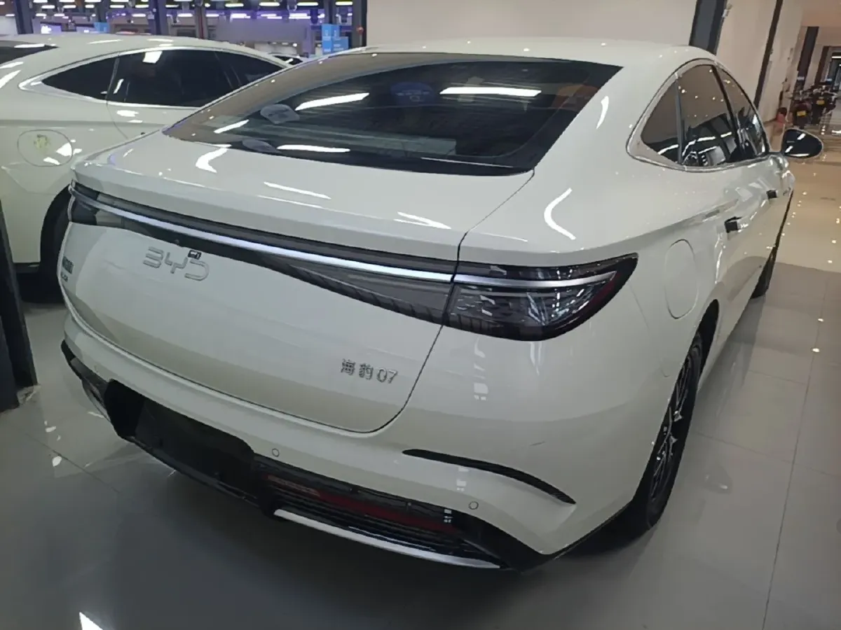 2025 BYD Seal07 DM-i 1.5L 101HP L4 E-CVT PHEV 10.08KWH,autocango,china used car exporter,china ev exporter,chinese used car exporter,chinese used ev exporter