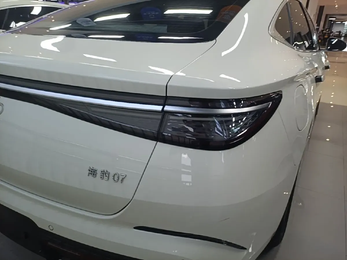 2025 BYD Seal07 DM-i 1.5L 101HP L4 E-CVT PHEV 10.08KWH,autocango,china used car exporter,china ev exporter,chinese used car exporter,chinese used ev exporter