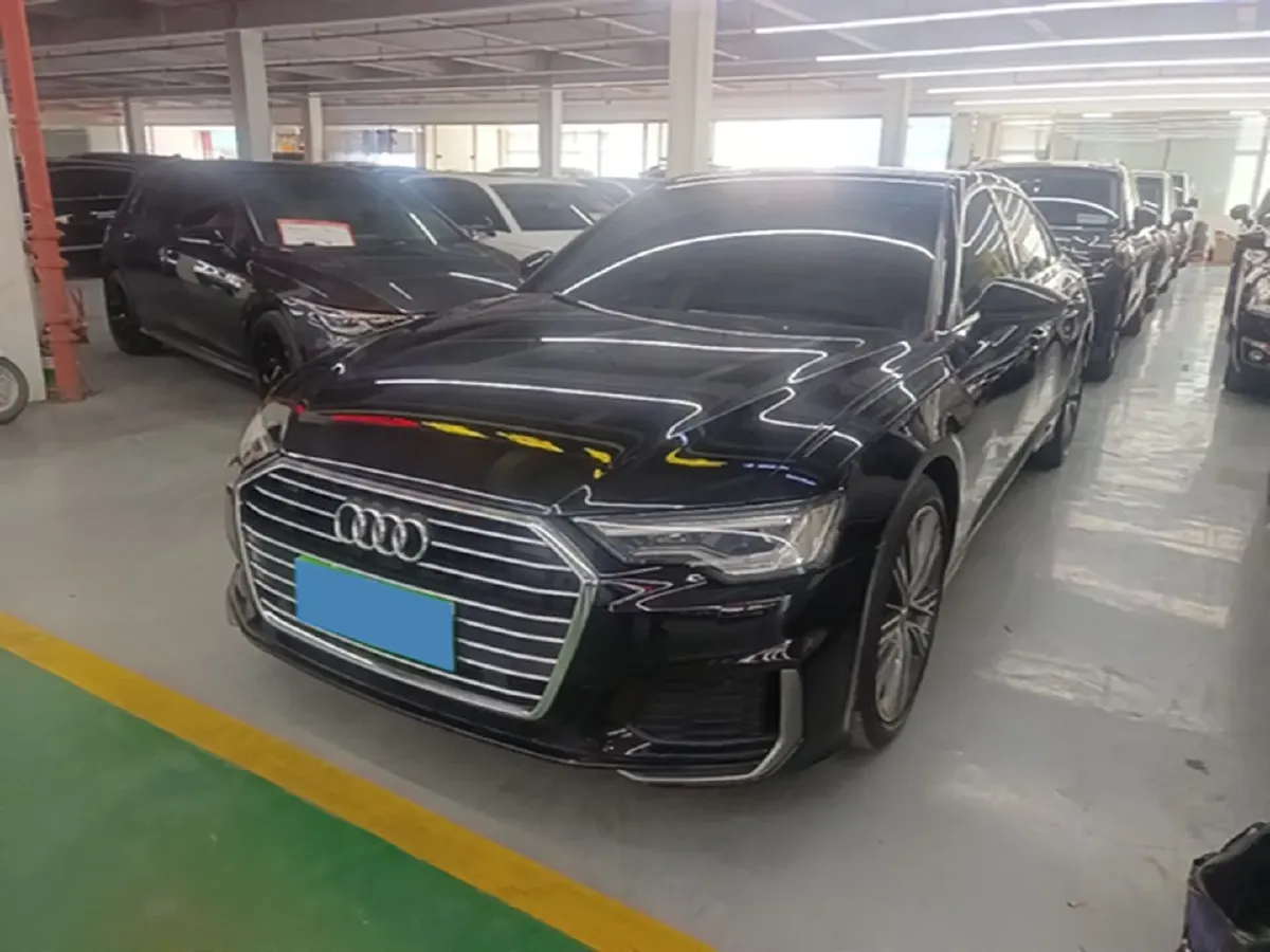 2021 Audi A6L 2.0T 190HP L4 7DCT,autocango,china used car exporter,china ev exporter,chinese used car exporter,chinese used ev exporter