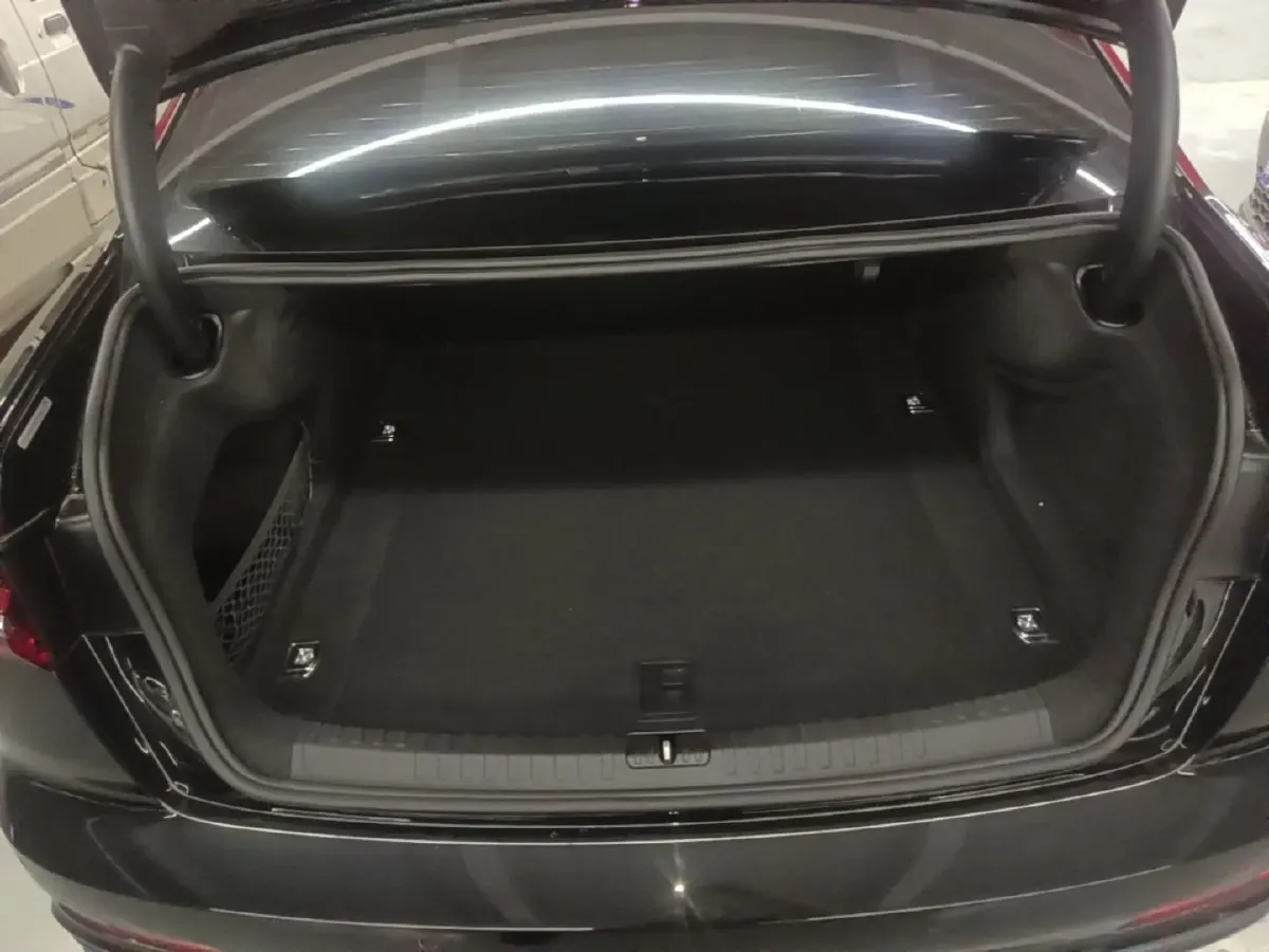 2021 Audi A6L 2.0T 190HP L4 7DCT,autocango,china used car exporter,china ev exporter,chinese used car exporter,chinese used ev exporter