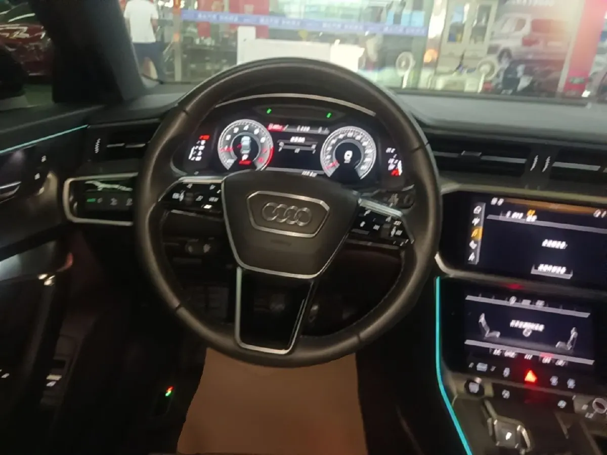 2021 Audi A6L 2.0T 190HP L4 7DCT,autocango,china used car exporter,china ev exporter,chinese used car exporter,chinese used ev exporter