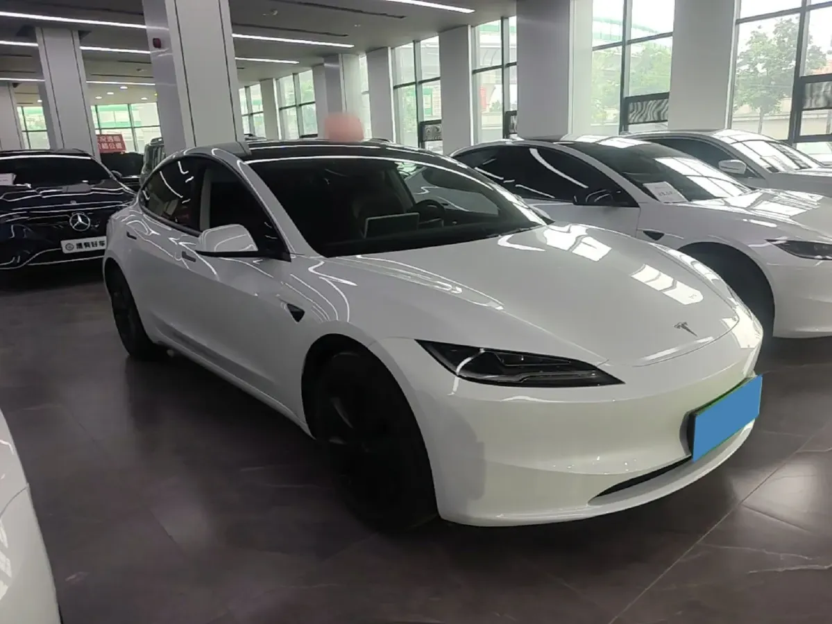 2025 Tesla Model 3 BEV 62.5KWH,autocango,china used car exporter,china ev exporter,chinese used car exporter,chinese used ev exporter