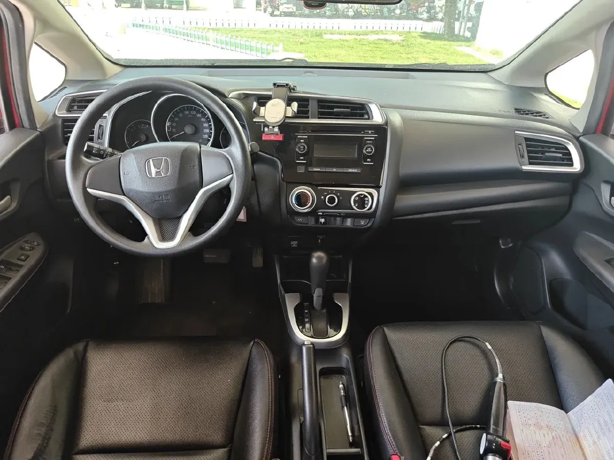 2014 Honda Fit 1.5L 131HP L4 CVT,autocango,china used car exporter,china ev exporter,chinese used car exporter,chinese used ev exporter