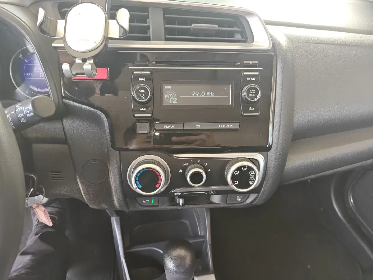 2014 Honda Fit 1.5L 131HP L4 CVT,autocango,china used car exporter,china ev exporter,chinese used car exporter,chinese used ev exporter