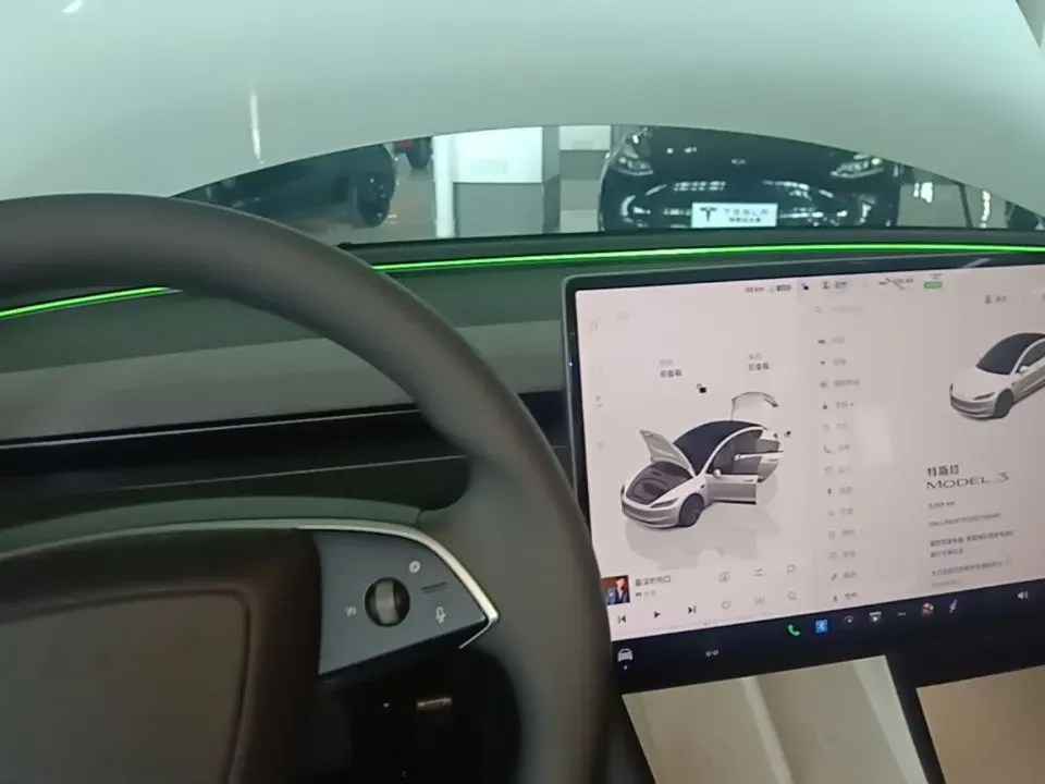2025 Tesla Model 3 BEV,autocango,china used car exporter,china ev exporter,chinese used car exporter,chinese used ev exporter