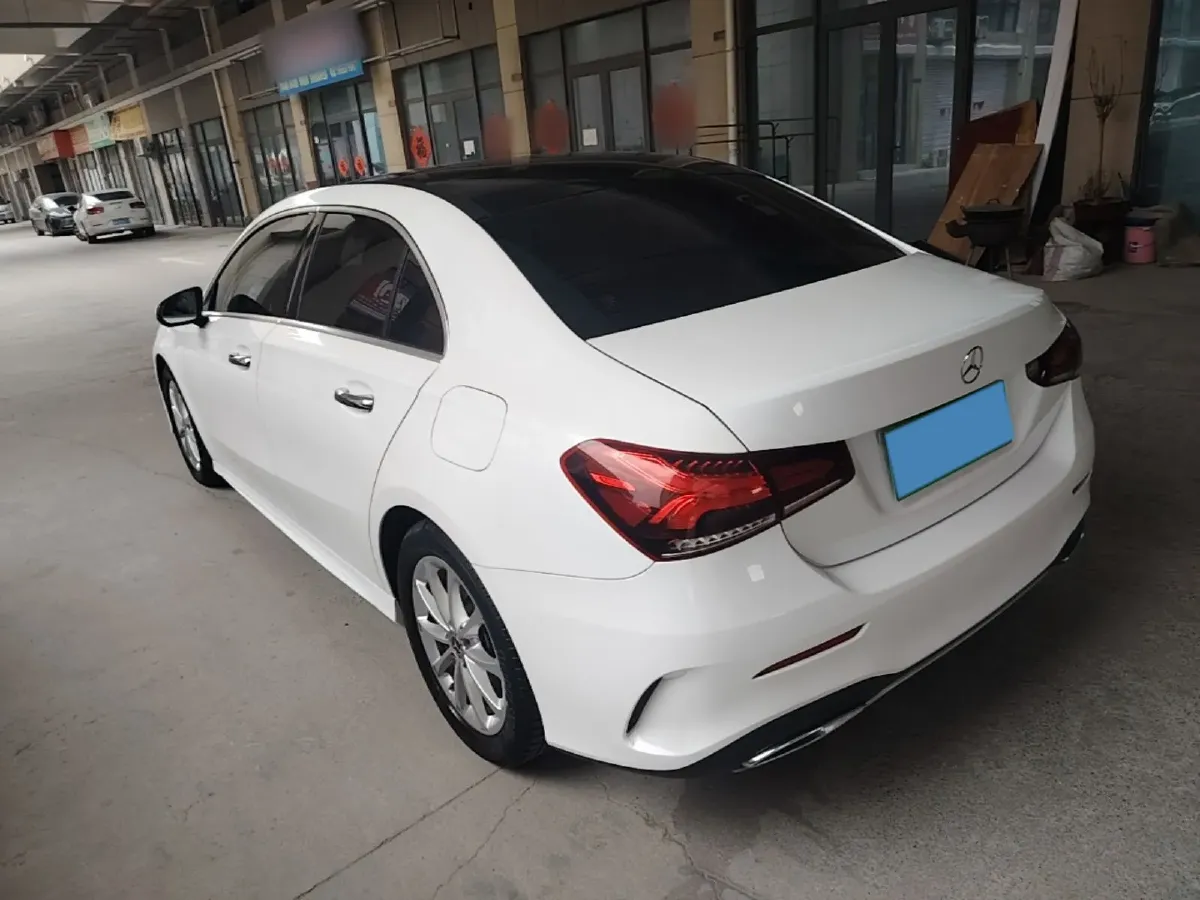 2022 Mercedes-Benz A Class 1.3T 163HP L4 7DCT,autocango,china used car exporter,china ev exporter,chinese used car exporter,chinese used ev exporter