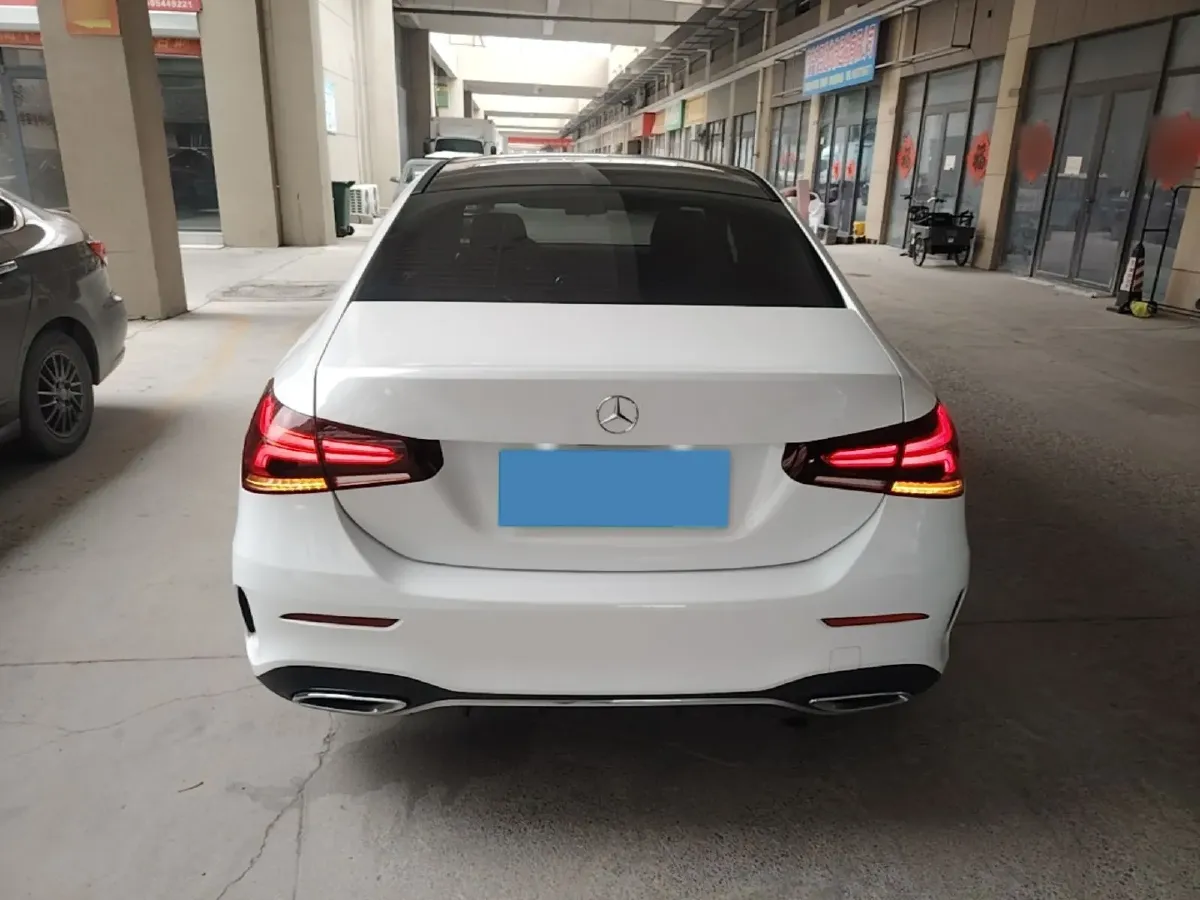 2022 Mercedes-Benz A Class 1.3T 163HP L4 7DCT,autocango,china used car exporter,china ev exporter,chinese used car exporter,chinese used ev exporter