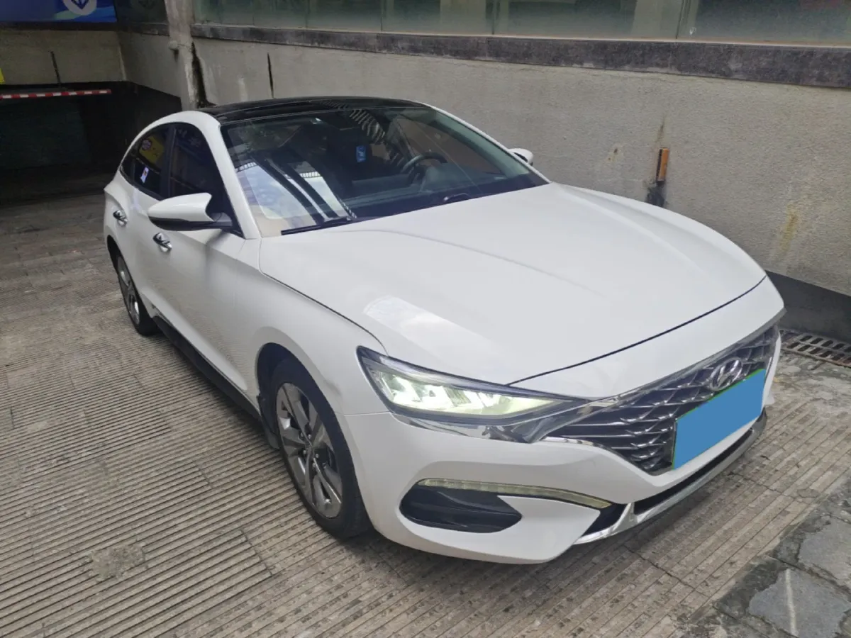 2019 Hyundai La Festa 1.6T 204HP L4 7DCT,autocango,china used car exporter,china ev exporter,chinese used car exporter,chinese used ev exporter