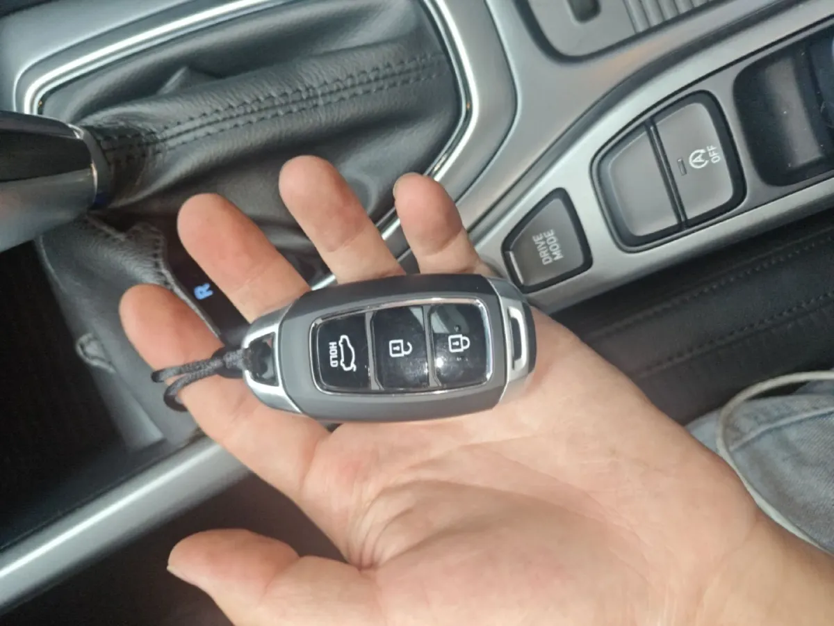 2019 Hyundai La Festa 1.6T 204HP L4 7DCT,autocango,china used car exporter,china ev exporter,chinese used car exporter,chinese used ev exporter