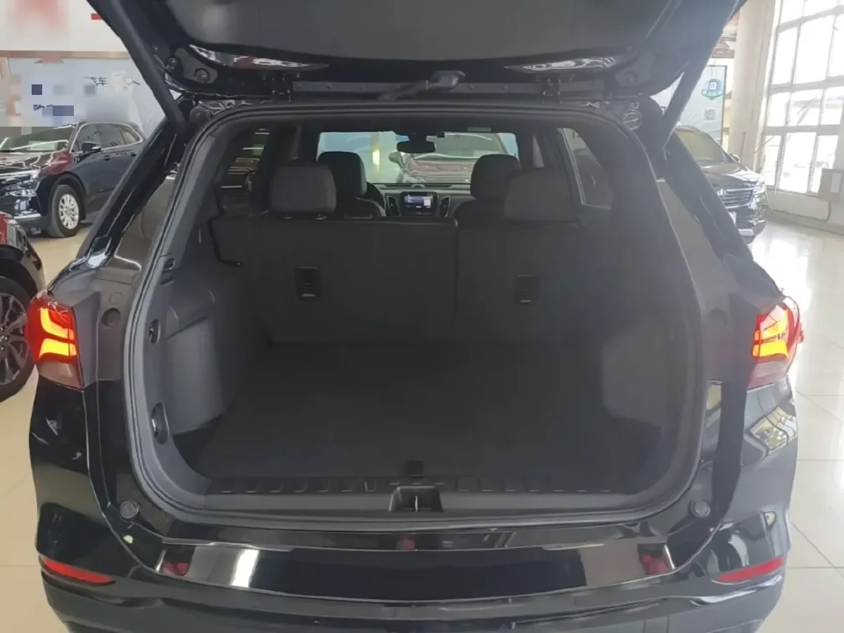 2021 Chevrolet Equinox 2.0T 237HP L4 9AT,autocango,china used car exporter,china ev exporter,chinese used car exporter,chinese used ev exporter