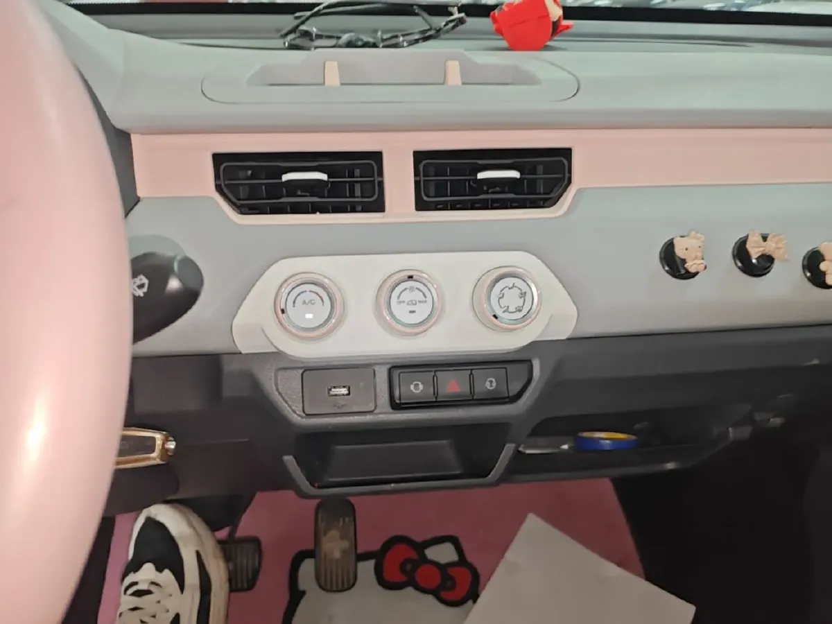2022 Chery QQ Ice Cream BEV 13.9KWH,autocango,china used car exporter,china ev exporter,chinese used car exporter,chinese used ev exporter