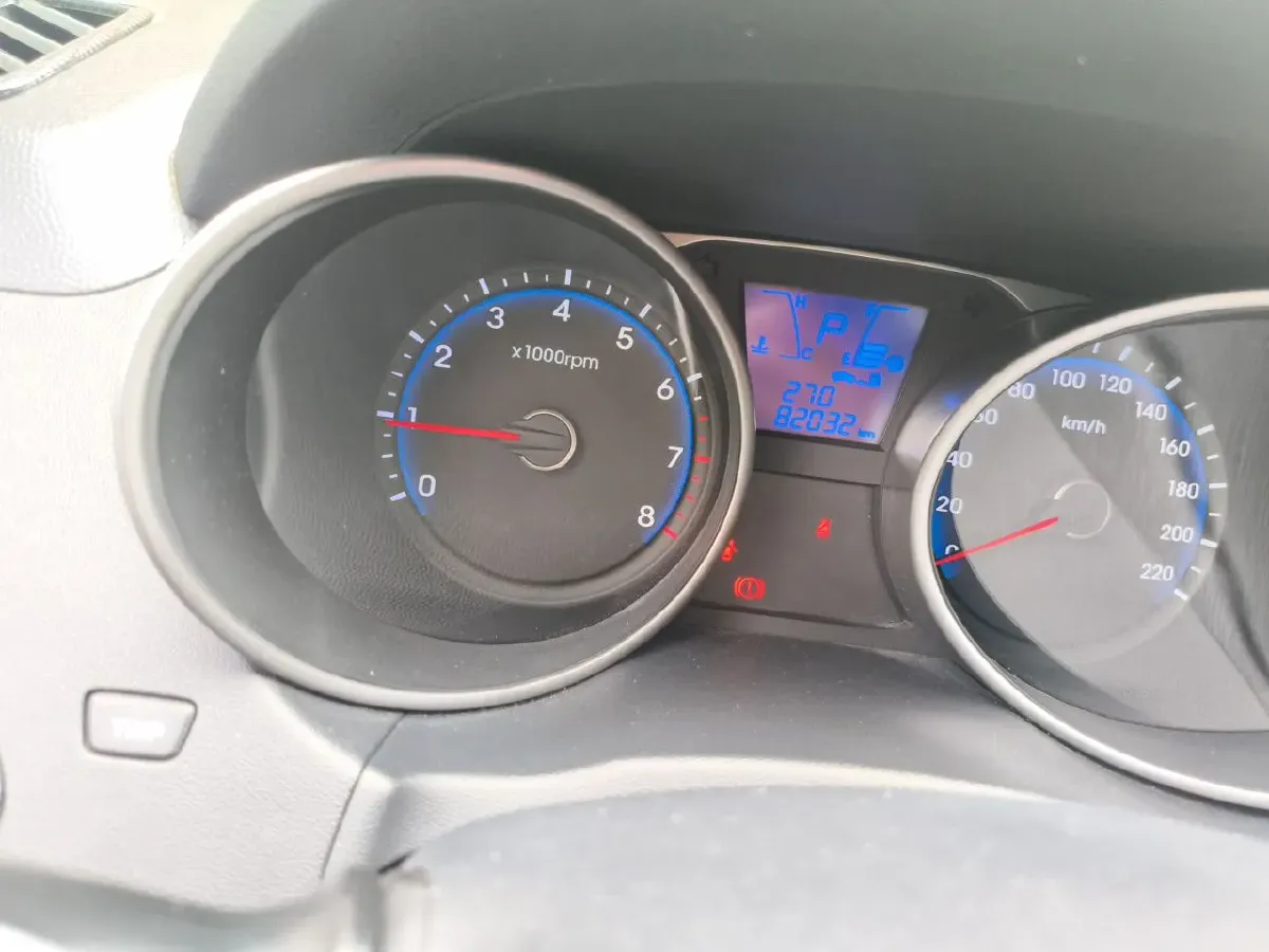 2015 Hyundai ix35 2.0L 160HP L4 6AT,autocango,china used car exporter,china ev exporter,chinese used car exporter,chinese used ev exporter