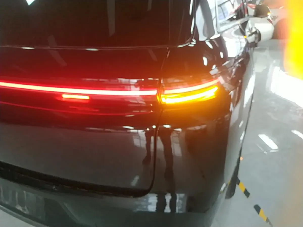 2024 Li L8 Range Extended 154HP REEV 42.8KWH,autocango,china used car exporter,china ev exporter,chinese used car exporter,chinese used ev exporter
