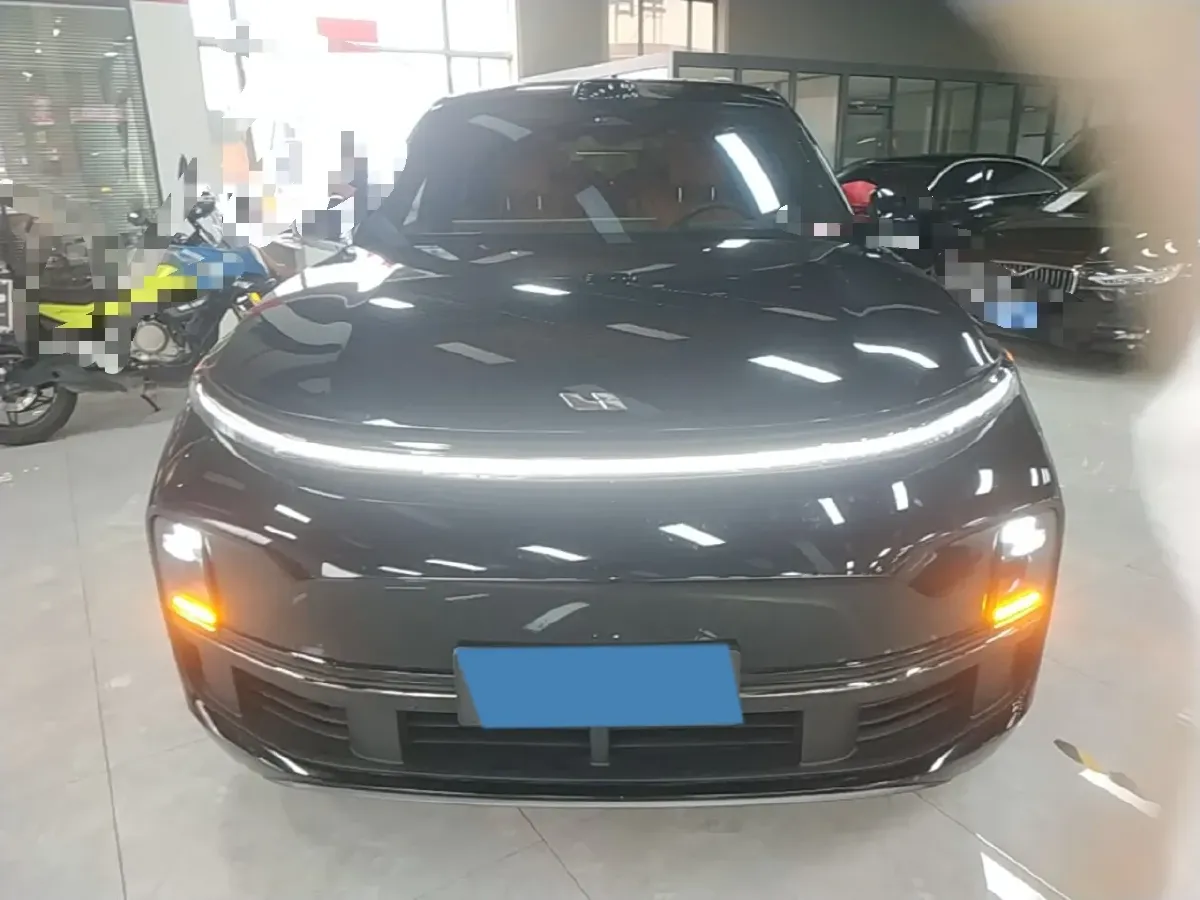 2024 Li L8 Range Extended 154HP REEV 42.8KWH,autocango,china used car exporter,china ev exporter,chinese used car exporter,chinese used ev exporter