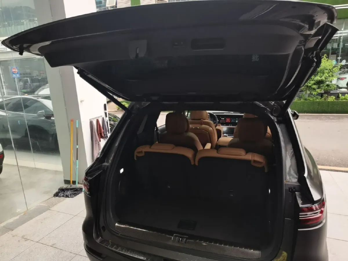 2021 Li ONE Range Extended 131HP REEV 40.5KWH,autocango,china used car exporter,china ev exporter,chinese used car exporter,chinese used ev exporter