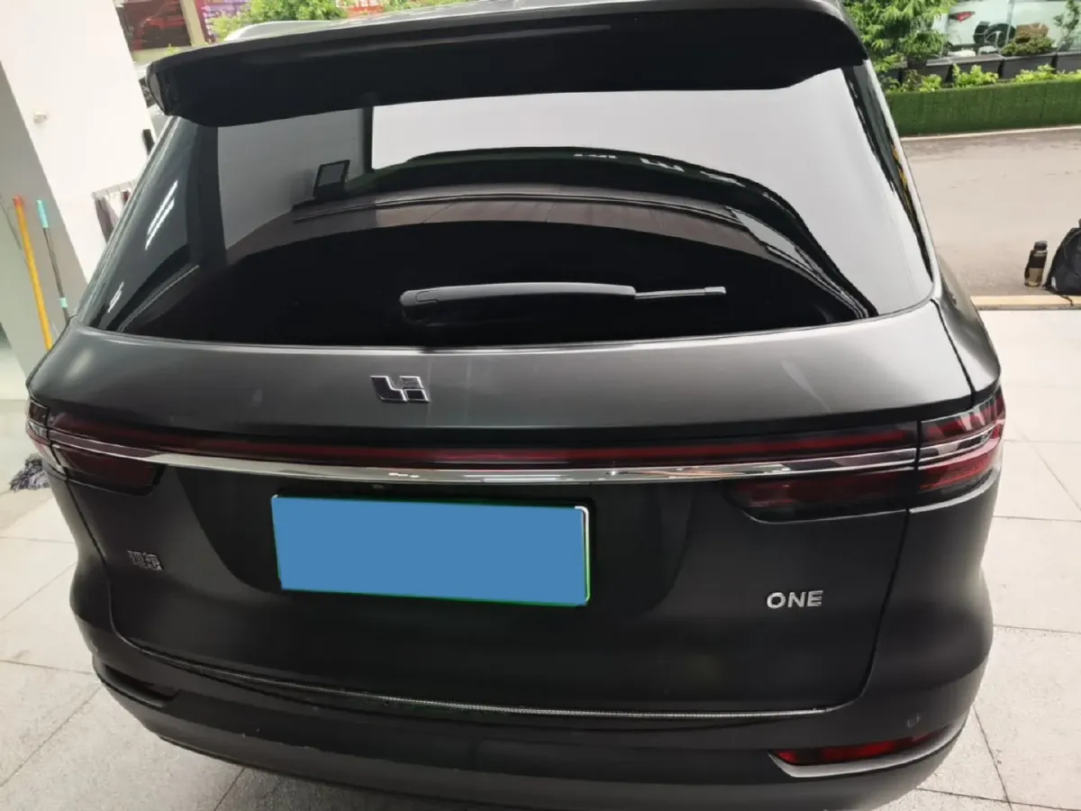 2021 Li ONE Range Extended 131HP REEV 40.5KWH,autocango,china used car exporter,china ev exporter,chinese used car exporter,chinese used ev exporter