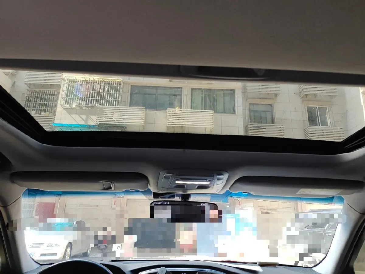 2018 Toyota Crown 2.0T 235HP L4 8AT,autocango,china used car exporter,china ev exporter,chinese used car exporter,chinese used ev exporter