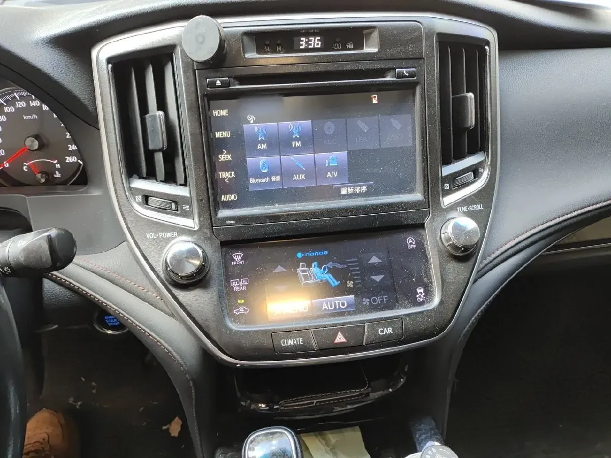 2018 Toyota Crown 2.0T 235HP L4 8AT,autocango,china used car exporter,china ev exporter,chinese used car exporter,chinese used ev exporter