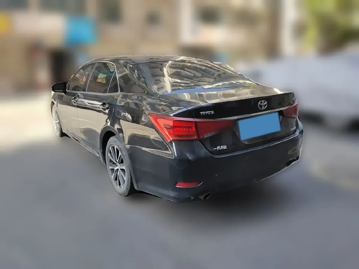 2018 Toyota Crown 2.0T 235HP L4 8AT,autocango,china used car exporter,china ev exporter,chinese used car exporter,chinese used ev exporter