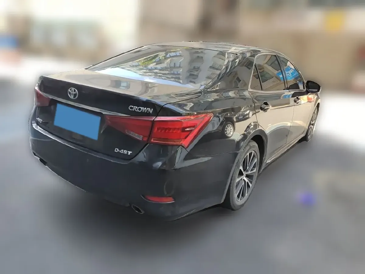 2018 Toyota Crown 2.0T 235HP L4 8AT,autocango,china used car exporter,china ev exporter,chinese used car exporter,chinese used ev exporter