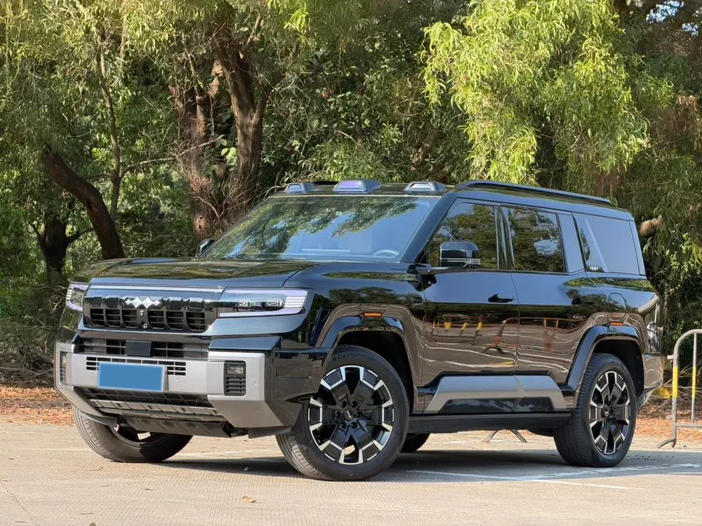 2025 FangChengBao Bao 8 2.0T 245HP L4 E-CVT PHEV 36.8KWH,autocango,china used car exporter,china ev exporter,chinese used car exporter,chinese used ev exporter