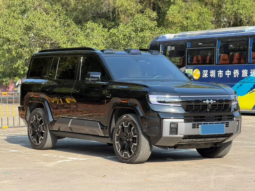 2025 FangChengBao Bao 8 2.0T 245HP L4 E-CVT PHEV 36.8KWH,autocango,china used car exporter,china ev exporter,chinese used car exporter,chinese used ev exporter