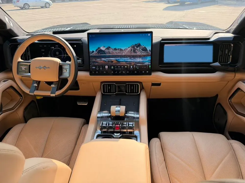 2025 FangChengBao Bao 8 2.0T 245HP L4 E-CVT PHEV 36.8KWH,autocango,china used car exporter,china ev exporter,chinese used car exporter,chinese used ev exporter