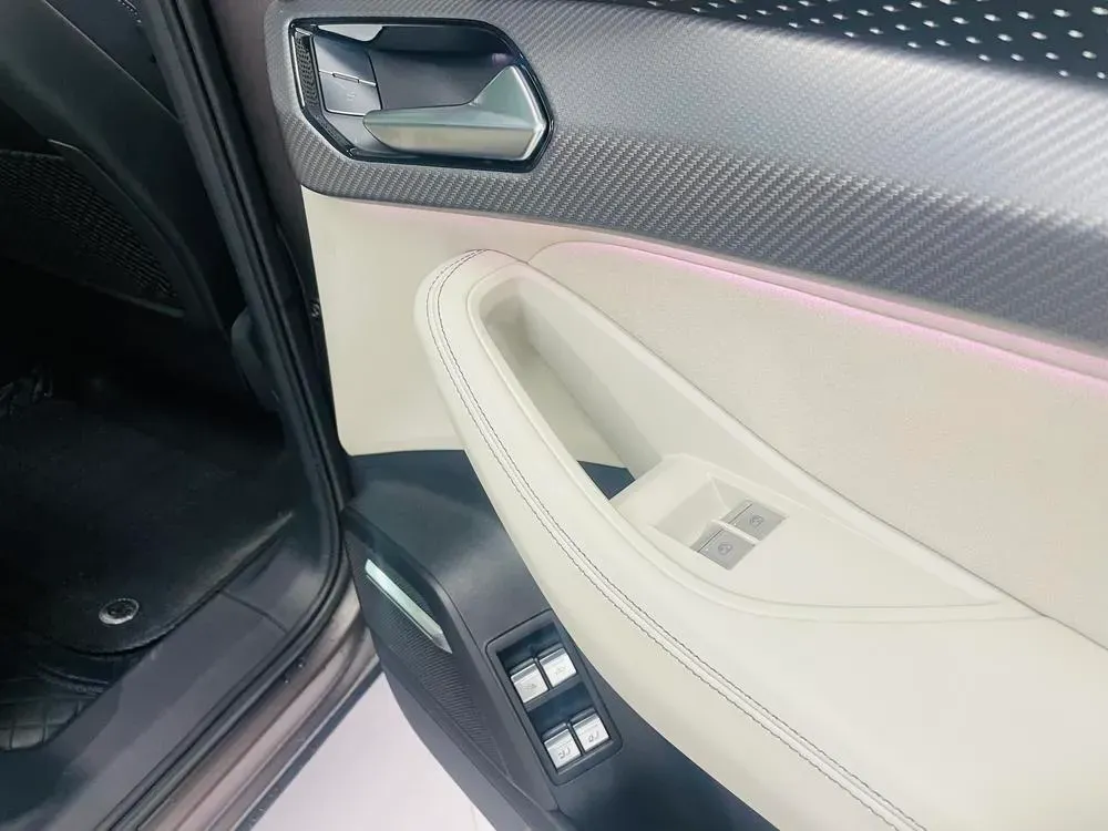 2023 Audi Q6 2.5T 299HP V6 7DCT,autocango,china used car exporter,china ev exporter,chinese used car exporter,chinese used ev exporter