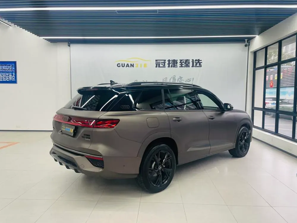2023 Audi Q6 2.5T 299HP V6 7DCT,autocango,china used car exporter,china ev exporter,chinese used car exporter,chinese used ev exporter