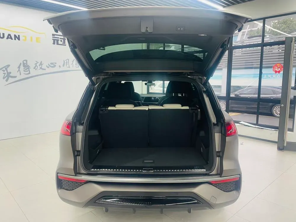 2023 Audi Q6 2.5T 299HP V6 7DCT,autocango,china used car exporter,china ev exporter,chinese used car exporter,chinese used ev exporter