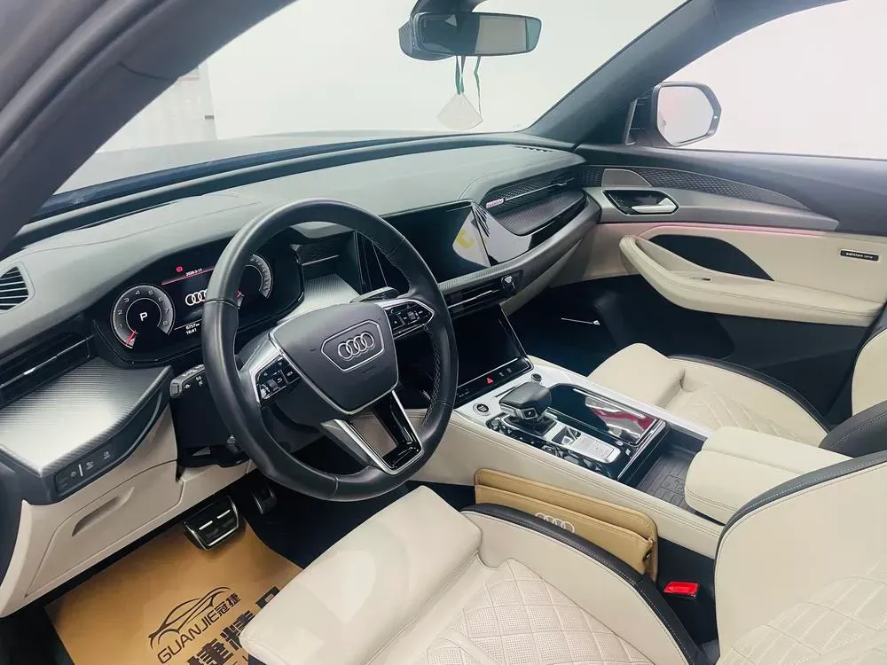 2023 Audi Q6 2.5T 299HP V6 7DCT,autocango,china used car exporter,china ev exporter,chinese used car exporter,chinese used ev exporter