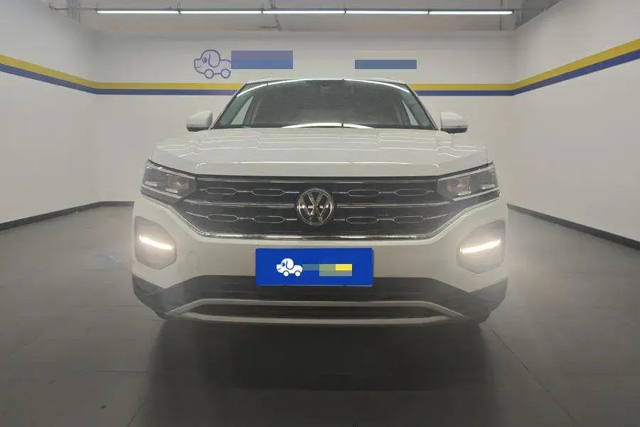 2020 VOLKSWAGEN TAYRON thumbnail 3