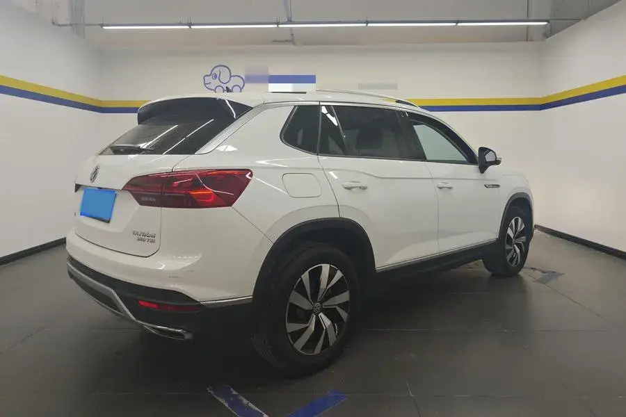 2020 VOLKSWAGEN TAYRON thumbnail 2