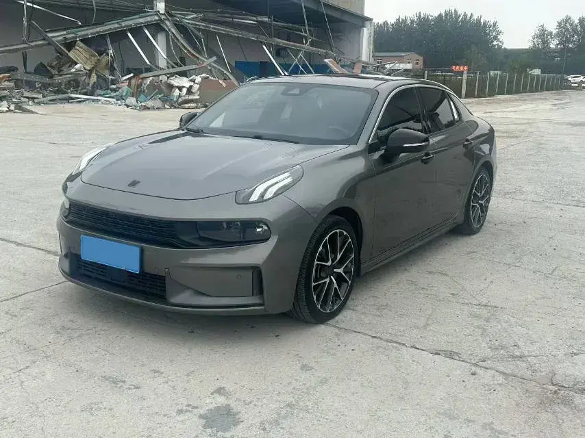 2021 LYNK&CO 03 view 1