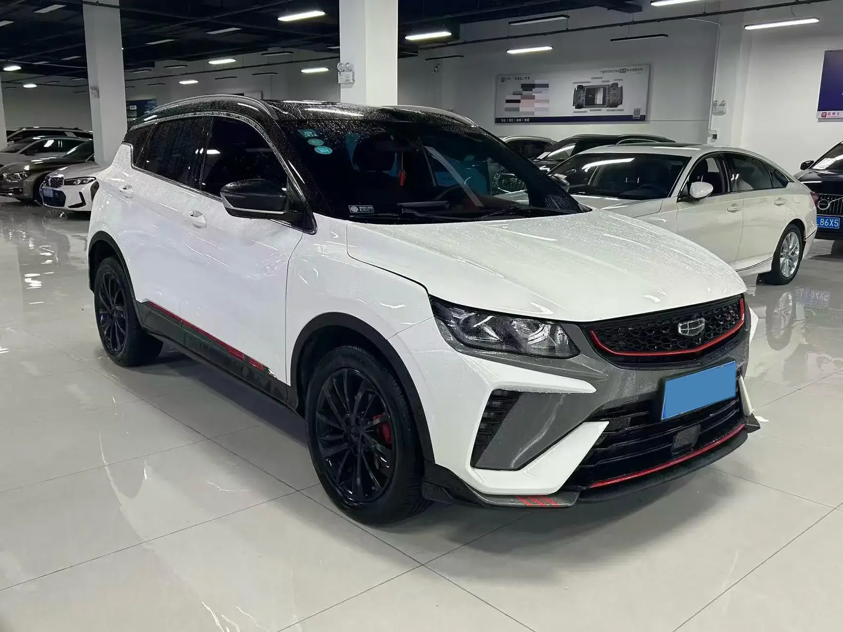 2021 GEELY COOLRAY thumbnail 3