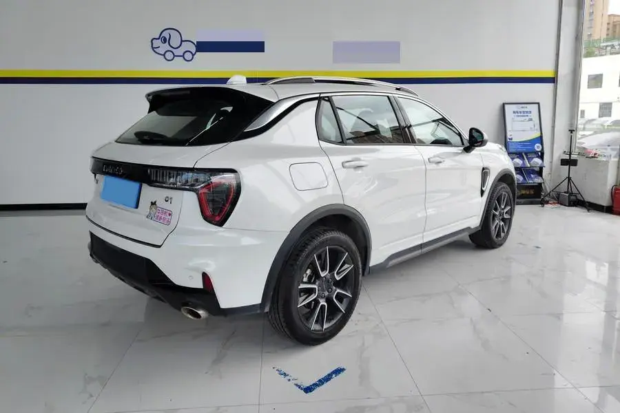 2021 LYNK&CO 01 thumbnail 2