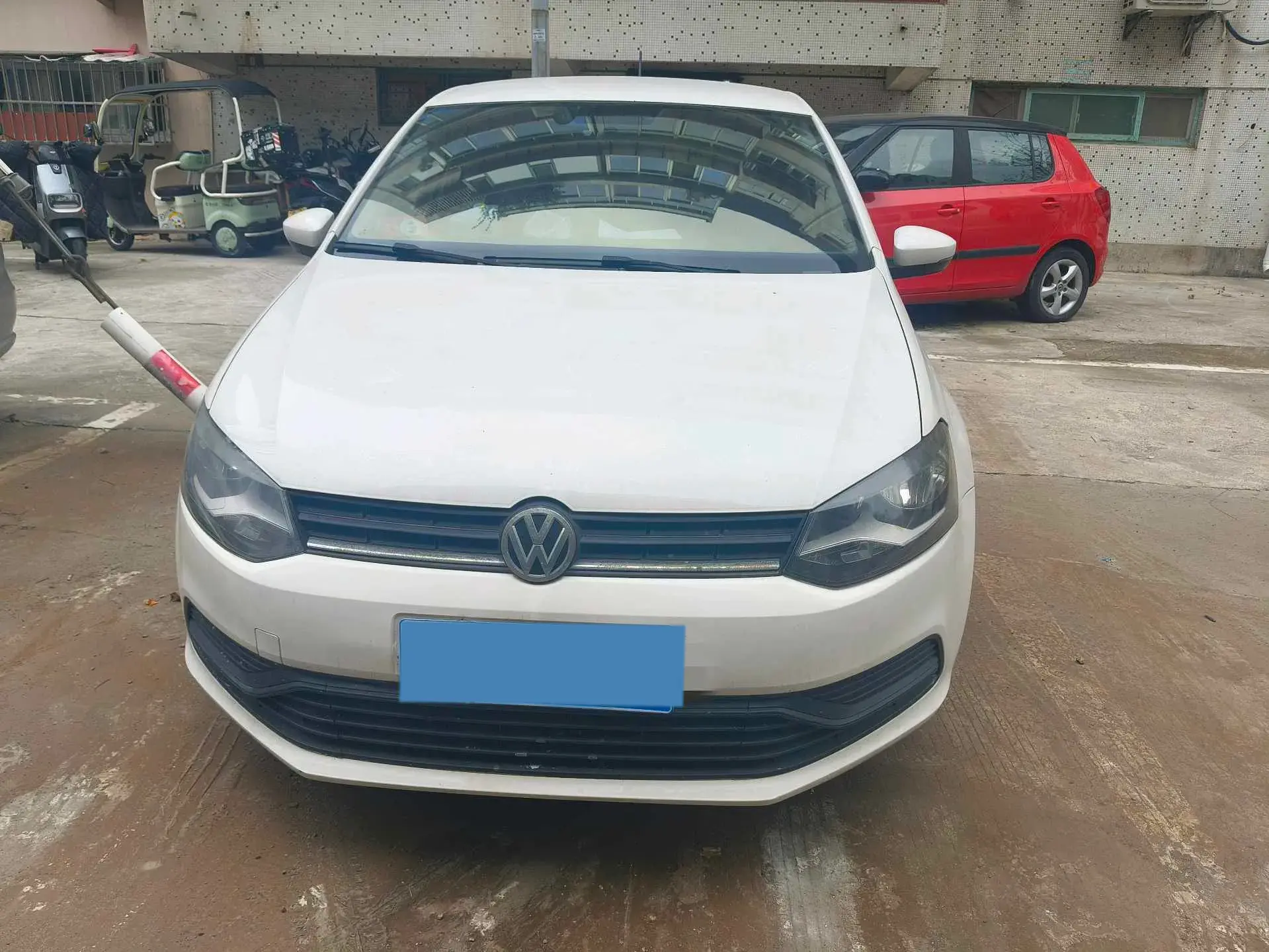 2016 VOLKSWAGEN POLO thumbnail 2