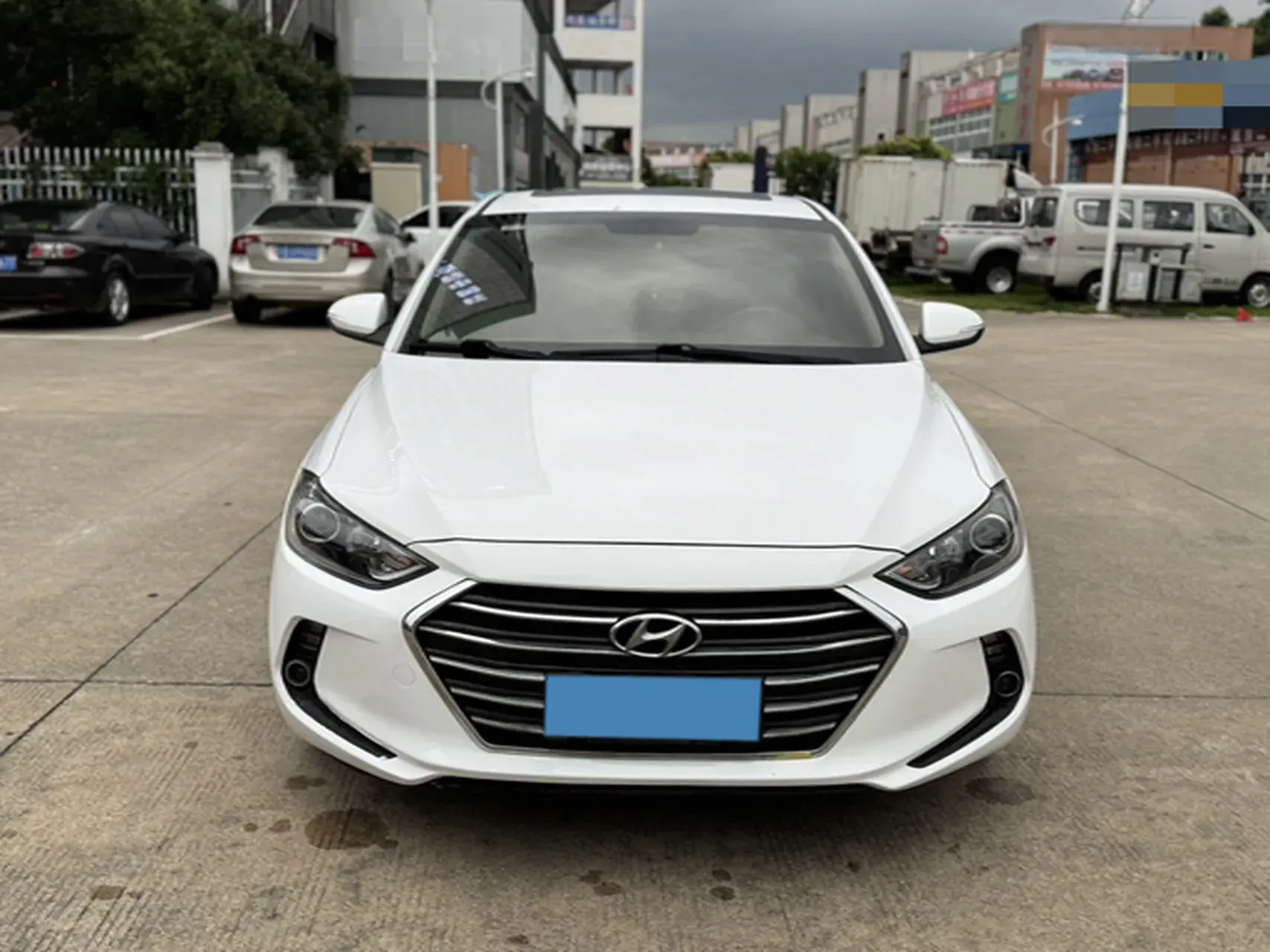 2019 HYUNDAI ELANTRA thumbnail 2