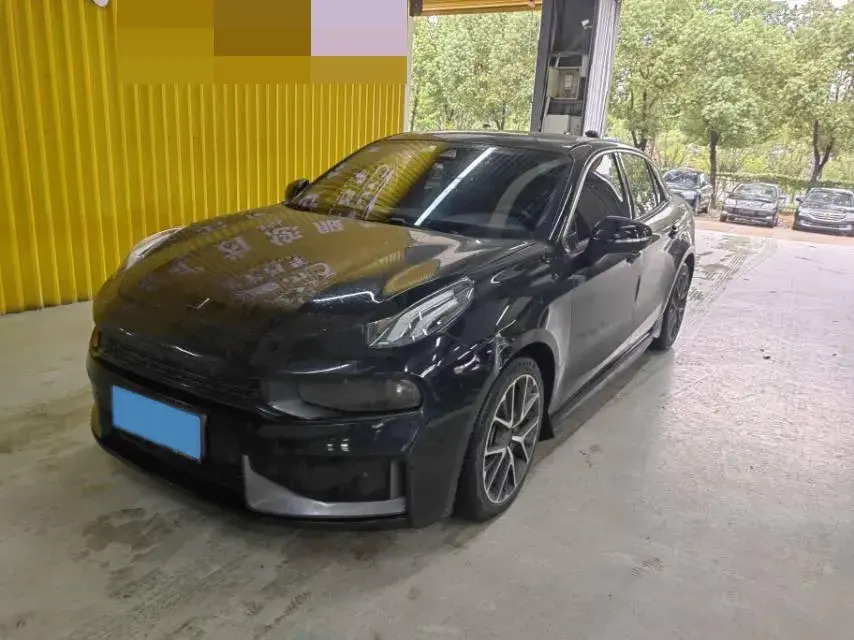 2021 LYNK&CO 03 view 1