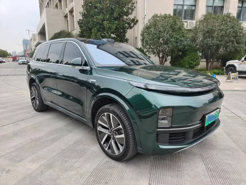 2022 LI L9 thumbnail 3