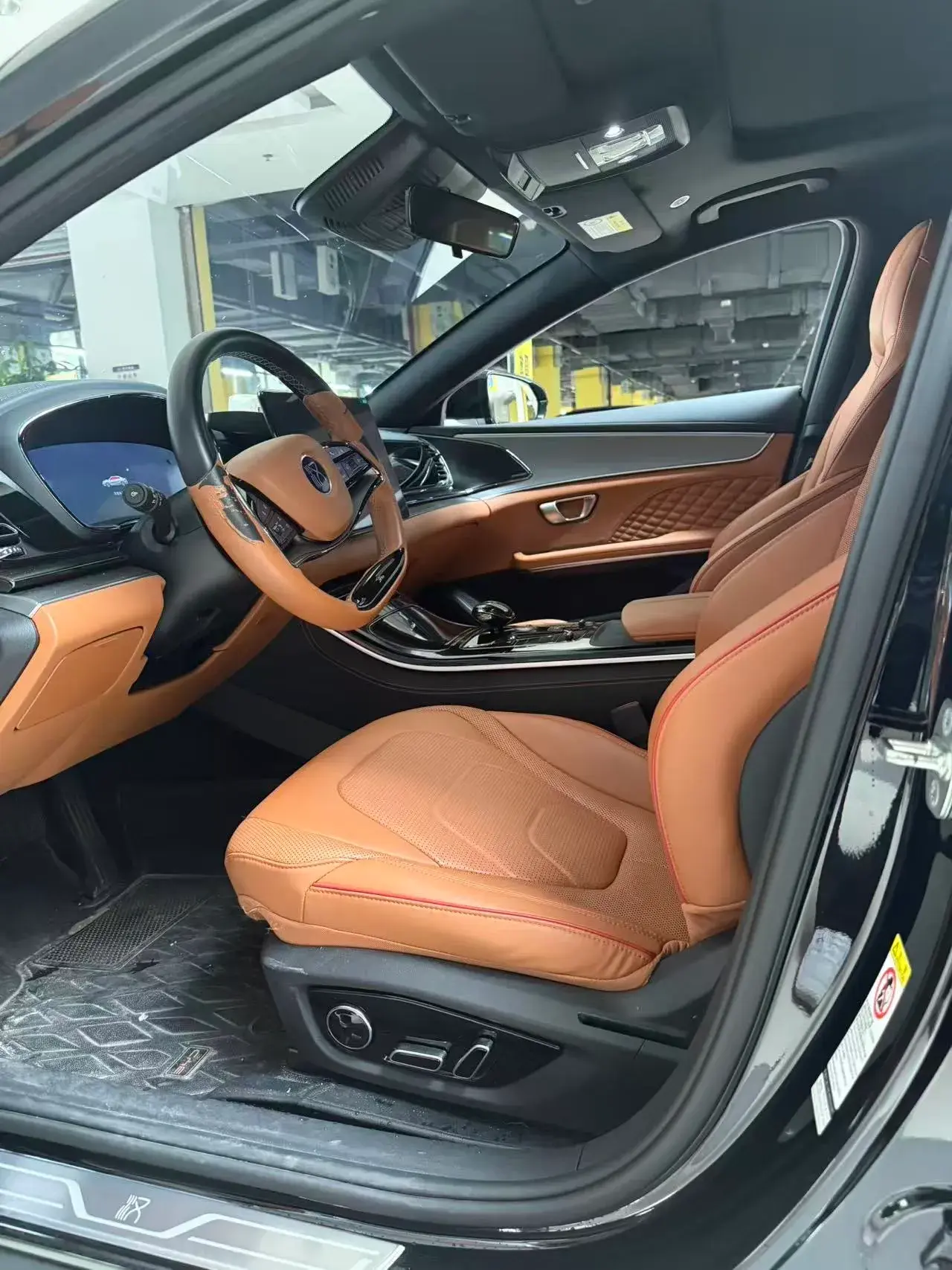 2022 BYD HAN thumbnail 4